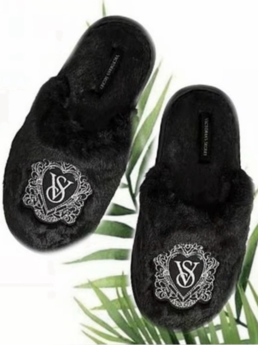 Victoria's Secret Black Closed-Toe Size M (7-8) Faux Fur Slippers(NWT)
